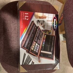 RoseArt Premium 142-Piece Artist Set - Black and Brown